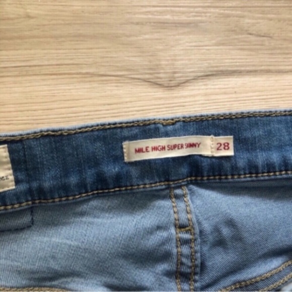 Levi’s Mile High Super Skinny Light wash Jeans - Picture 5 of 7